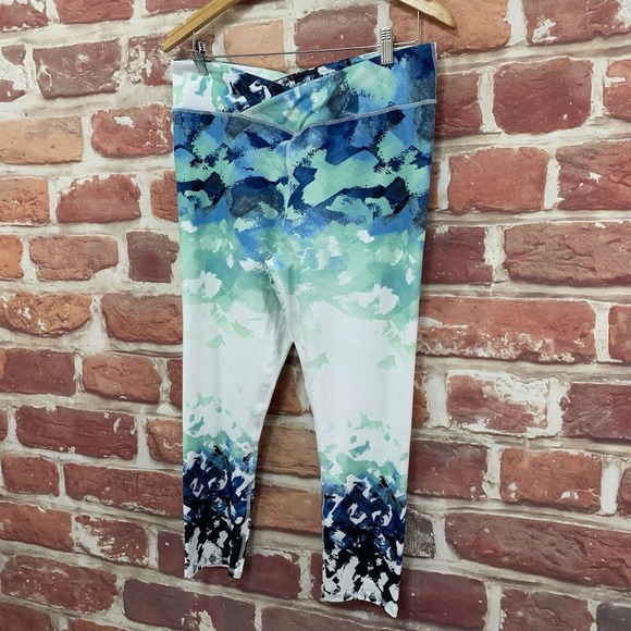 Fabletics Athletic Leggings Women's XL Multicolor Abstract Workout Gym Pants - Picture 3 of 9